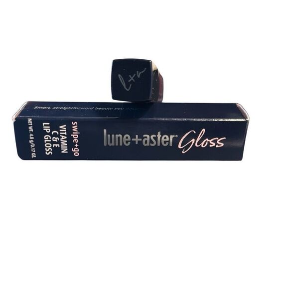 Lune + Aster Vitamin C & E Lip Gloss Change Maker - Picture 5 of 7